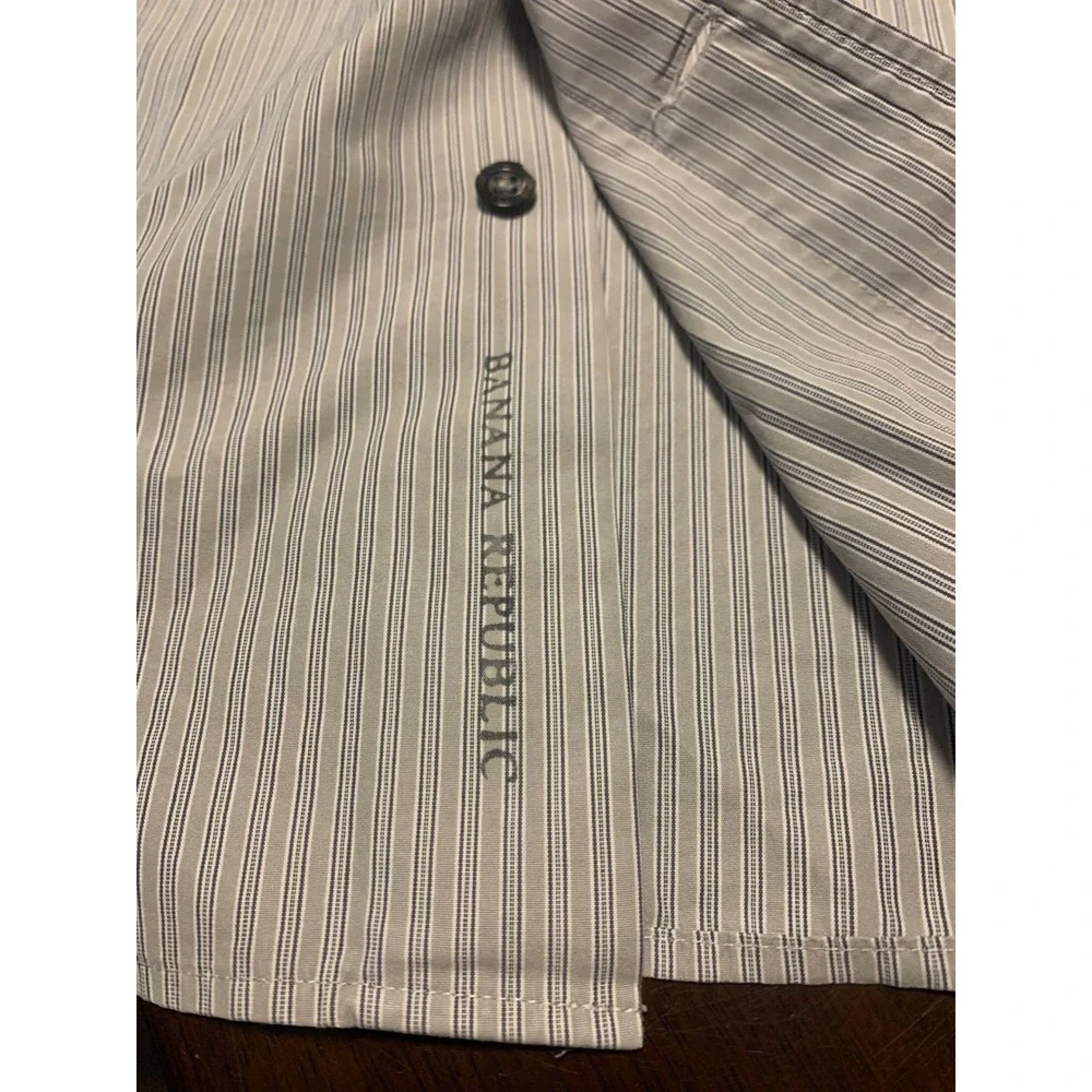 Banana Republic Slim‎ Fit Pinstripe Button Down Shirt Grey Size M